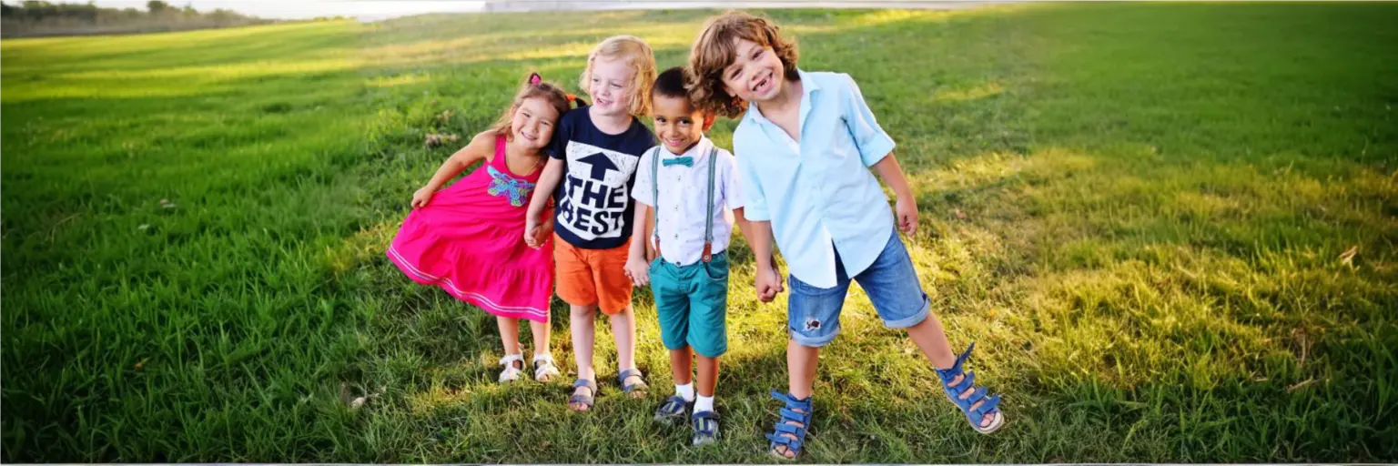 Close-up of a child with chickenpox rash, highlighting red spots and blisters caused by the varicella-zoster virus.