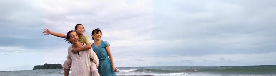 Close-up of red, itchy hives on skin, illustrating chronic idiopathic urticaria symptoms and their impact.