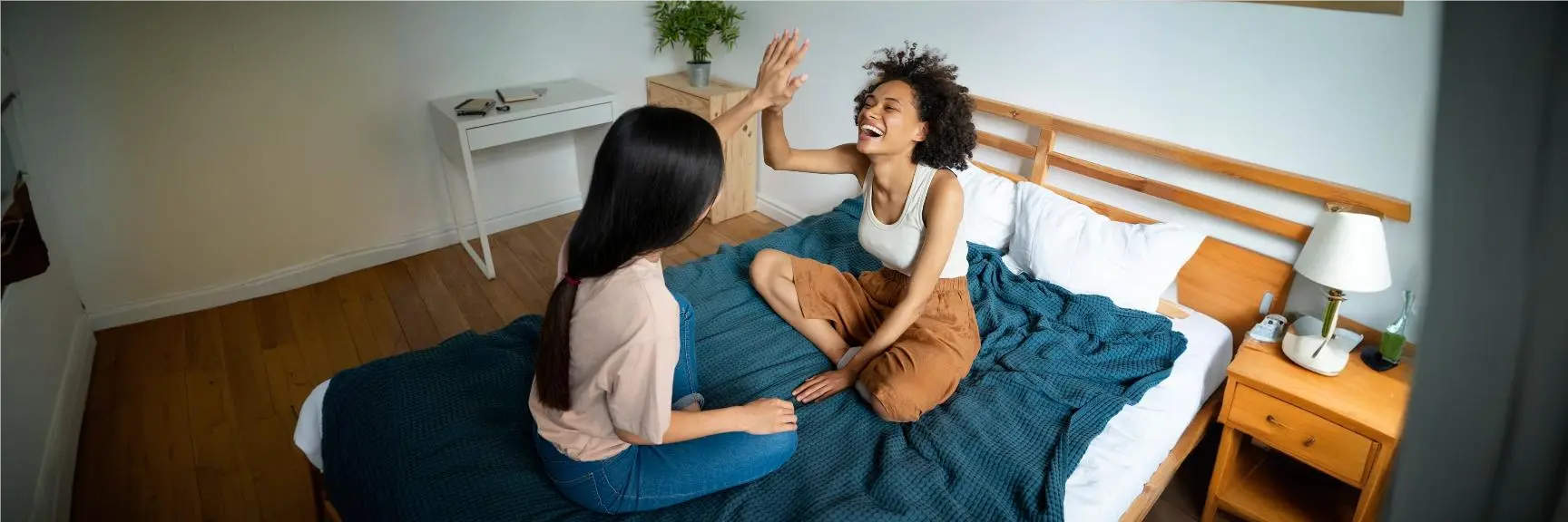 Close-up of Desloratadine 5mg tablets, highlighting its role in allergy relief and treatment of allergic conditions.