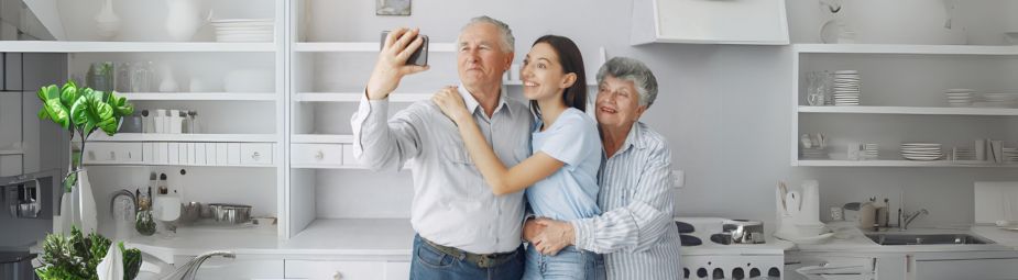 Elderly person holding their head in confusion, symbolizing memory loss and cognitive decline associated with mild neurocognitive disorder.