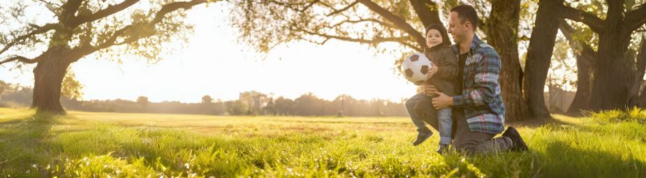 Illustration of heavy chain disease progression, highlighting symptoms, diagnosis, and treatment approaches.