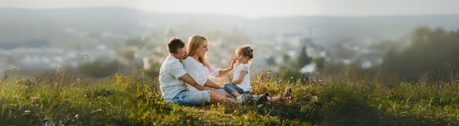 Illustration of otitis media with effusion showing fluid buildup in the middle ear, highlighting symptoms and treatment options.