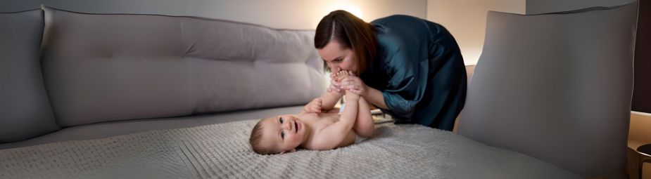 Medical illustration showing renal agenesis, a congenital condition where one or both kidneys fail to develop, with diagnostic and treatment insights.