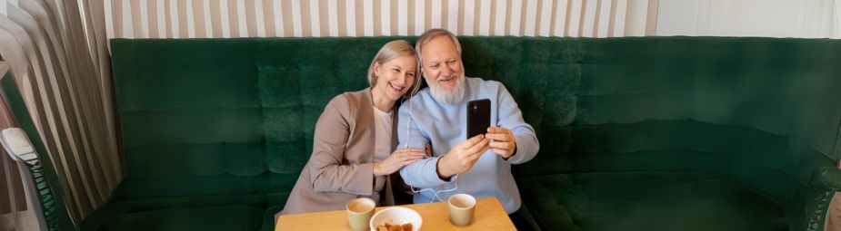 Illustration of renal infarction showing kidney blood flow blockage and its impact on tissue health.