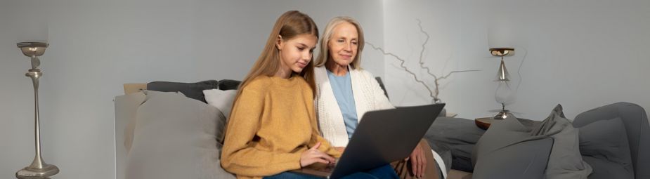 Illustration of a corpus luteum cyst in the ovary, highlighting its causes, symptoms, and treatment options.