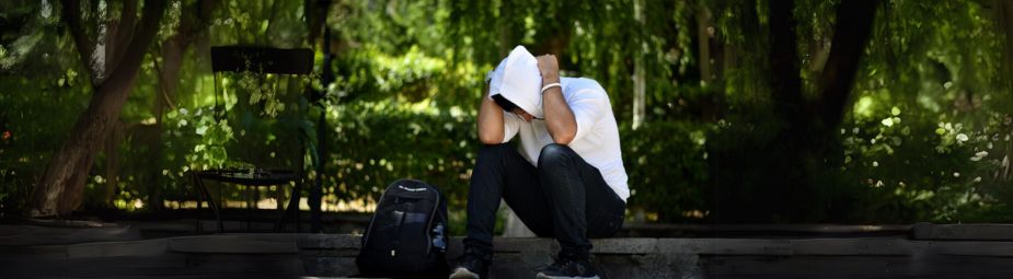 Illustration of a person experiencing paranoia, symbolizing the symptoms and challenges of paranoid personality disorder.