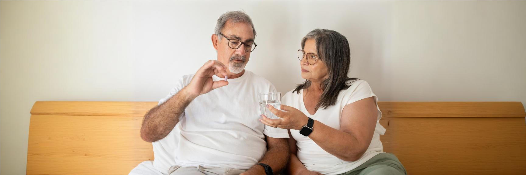 Blister pack of esomeprazole and naproxen tablets used for arthritis, GERD, and inflammation with stomach protection benefits.