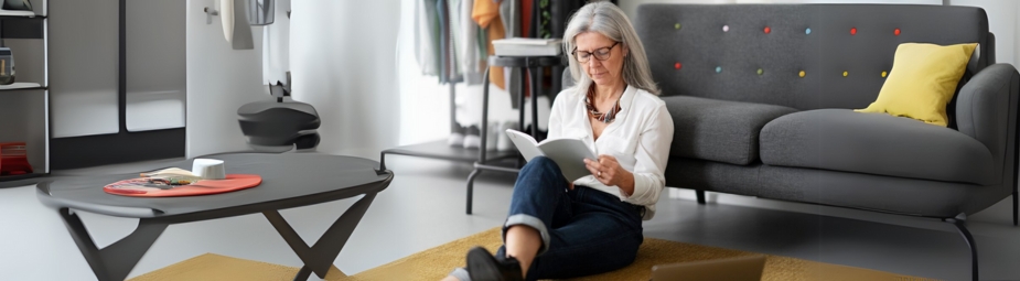 Tucatinib tablets used in HER2-positive breast cancer treatment, showcasing advanced targeted therapy options.