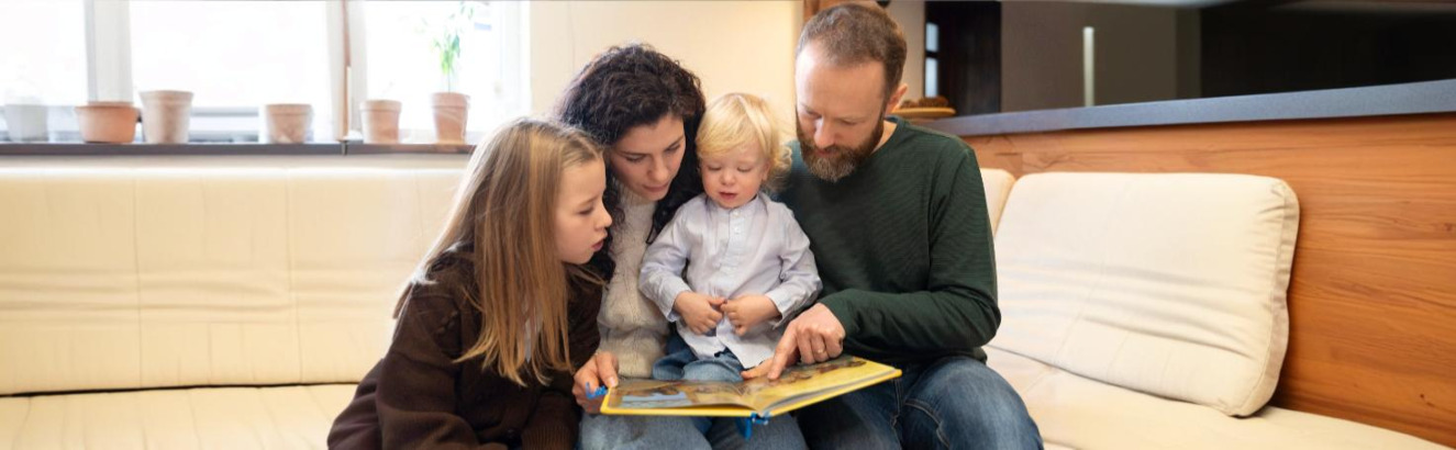 Fluorescent-labeled DNA samples in a CGH test reveal chromosomal imbalances for genetic analysis.