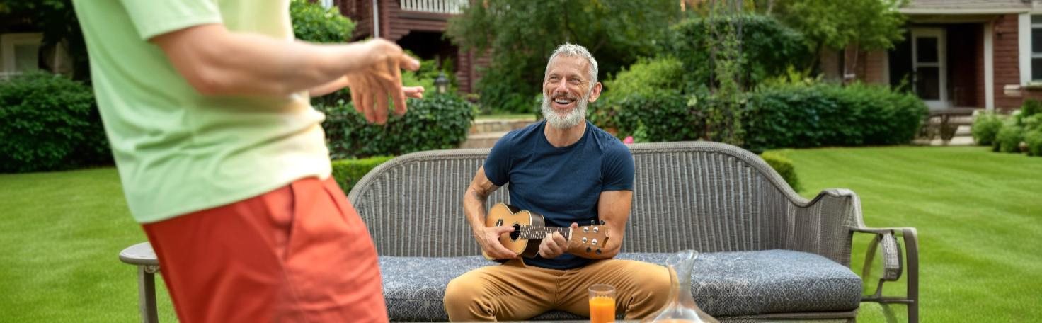 Medical illustration of High-Intensity Focused Ultrasound (HIFU) targeting a liver tumor for non-invasive cancer treatment.