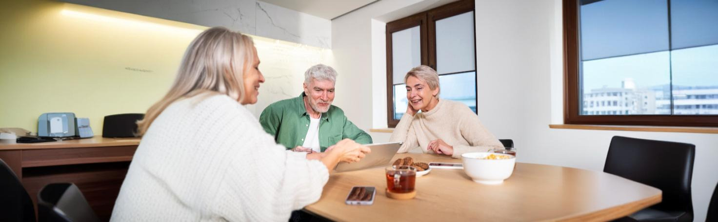 A healthcare provider assessing a patient's decision-making capacity using the MacArthur Competence Assessment Tool.