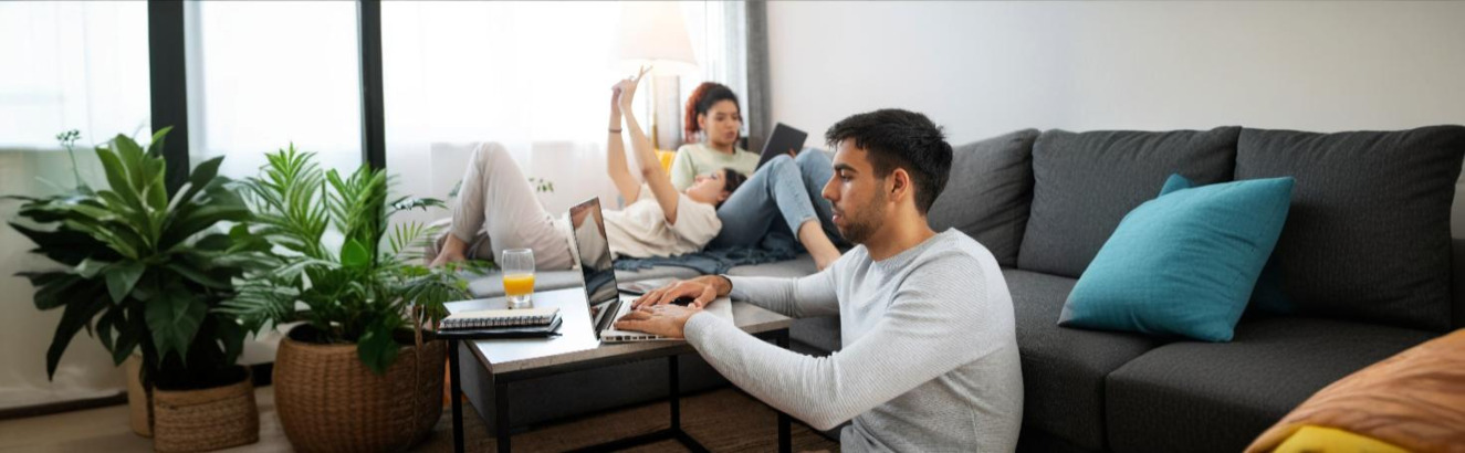 Close-up of a laboratory PCR test analyzing viral load for infection monitoring and treatment evaluation.