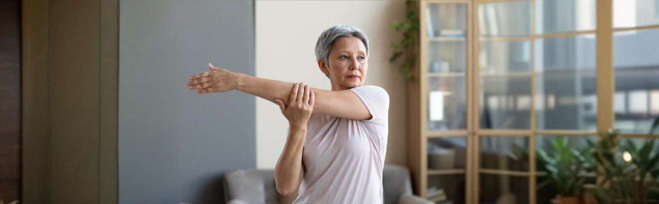 Doctor reviewing PTH blood test results to assess parathyroid function and calcium levels.