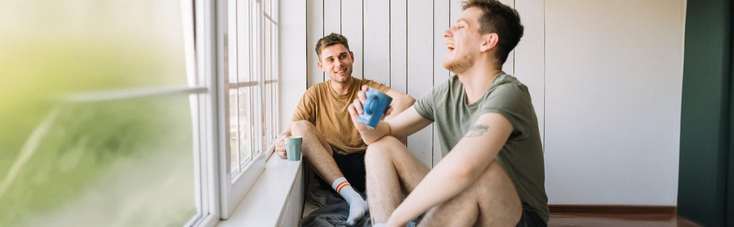 Surgeon performing varicocelectomy, a minimally invasive varicocele surgery to treat testicular vein enlargement.